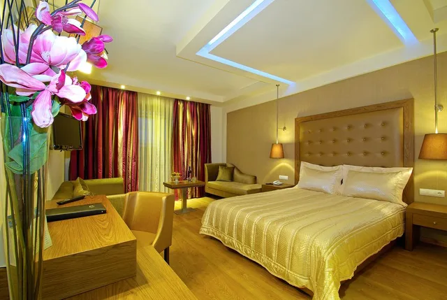 غرفة عائلية، Mediterranean Village Hotel & Spa 1/2
