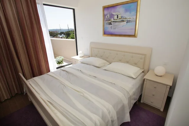 1 Bedroom, Apartment, Queen Bed, Sofa, Aparthotel Bellevue 1/3