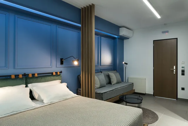 Sir, Comfort, Suite, Queen Bed, Sofa، Sir Athens 8/10