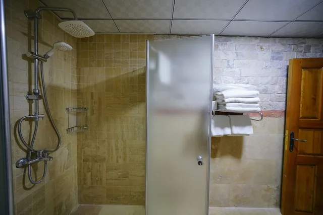 Stone, Family, Twin Beds, Courtyard View، Alaturca House 9/10
