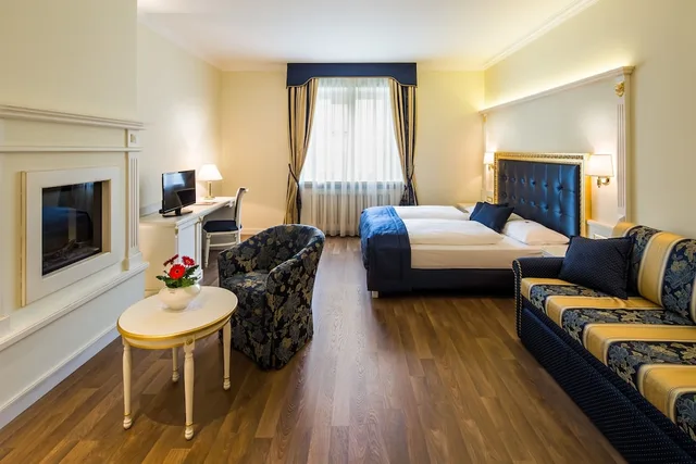 1 Bedroom, Deluxe, Studio, Suite, King Bed, Mountain Side، Windsor Hotel 2/5