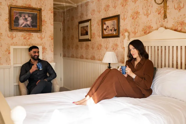 Petite، The Old Inn Crawfordsburn 2/5