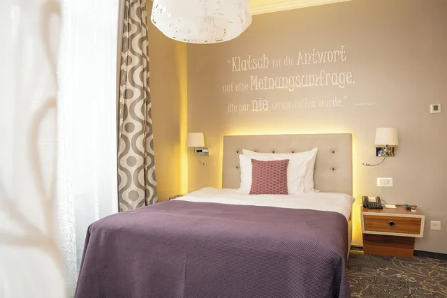 Style, Single, Queen Bed, Schweizerhof 3/9