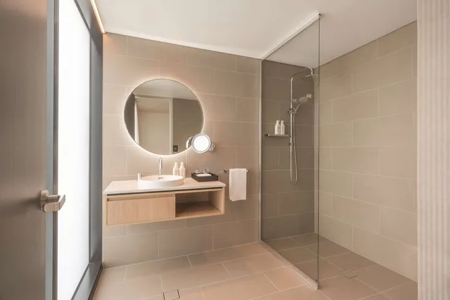 جناح بريميير بسرير كينج، Vibe Hotel Adelaide 6/8