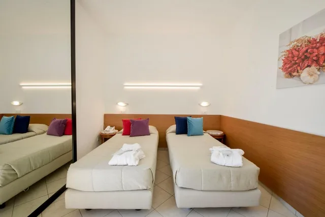 غرفة سوبيريور عائلية، Grand Hotel Masseria Santa Lucia 1/6