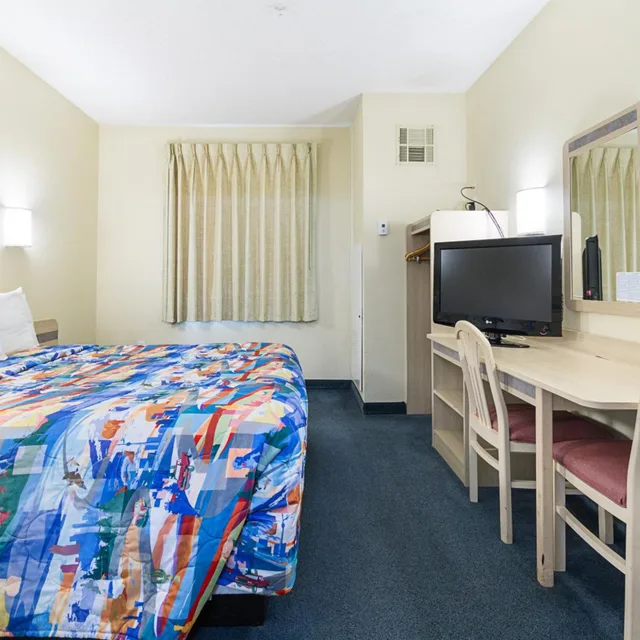 غرفة بسرير كينج، Motel6 Weatherford, TX 8/10