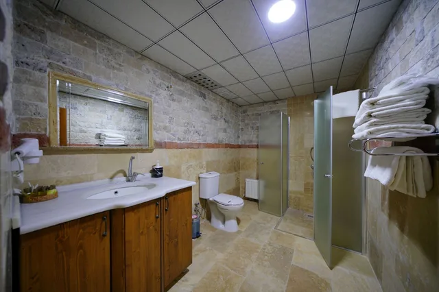 Stone, Family, Twin Beds, Courtyard View، Alaturca House 8/10