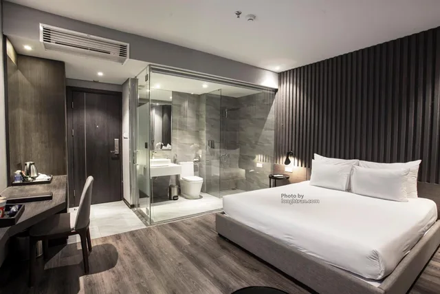 Deluxe, King Bed, Grand Ocean Luxury Boutique 1/4