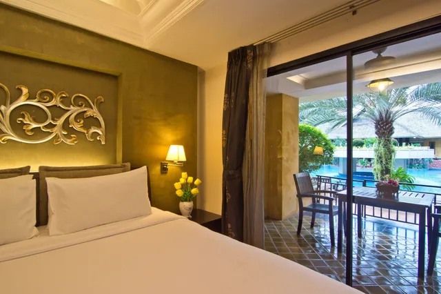 Deluxe Pool Access، Lk Mantra Pura Resort 3/5