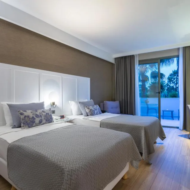 غرفة قياسية ثلاثية، Fame Residence Goynuk 4/8