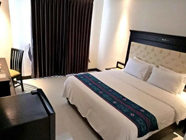 غرفة بريميير بسرير كينج، Same Hotel Malang 2/3