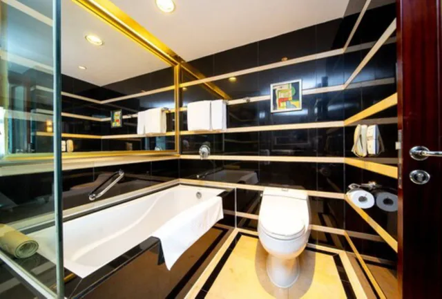 غرفة تنفيذية بسرير كينج، GRAND INTERNATIONAL HOTEL 7/7