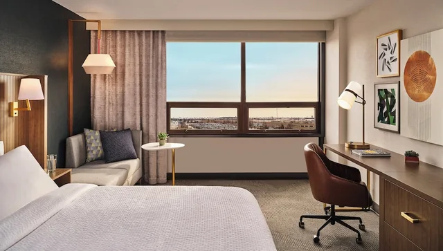 غرفة قياسية بسرير مزدوج، Holiday Inn Nashville Airport, an IHG Hotel 9/9