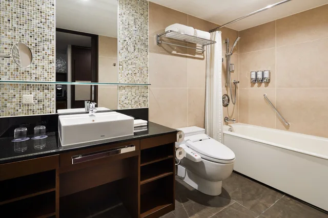 Club, Double Bed, Sheraton Grande Tokyo Bay Hotel 5/5