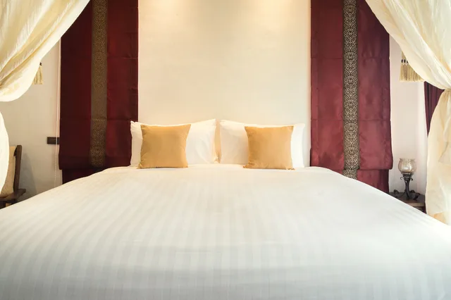 Grand, King Bed, Shinnabhura 1/4
