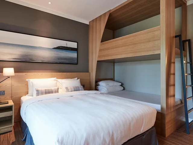 غرفة عائلية بسرير بطابقين، The Suites Hotel Jeju 1/2