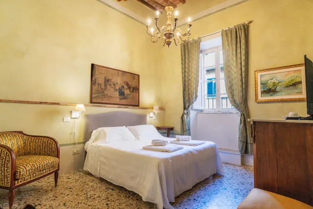 غرفة قياسية بسرير مزدوج وسريرين منفصلين، PALAZZO MOSELA ALLA PORTA 5/10