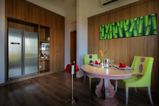 Penthouse, King Bed, Plunge Pool, The Kirana Canggu Hotel 5/6