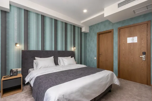 غرفة سوبيريور بسرير كوين بشرفة، Brooch Boutique Hotel 6/10