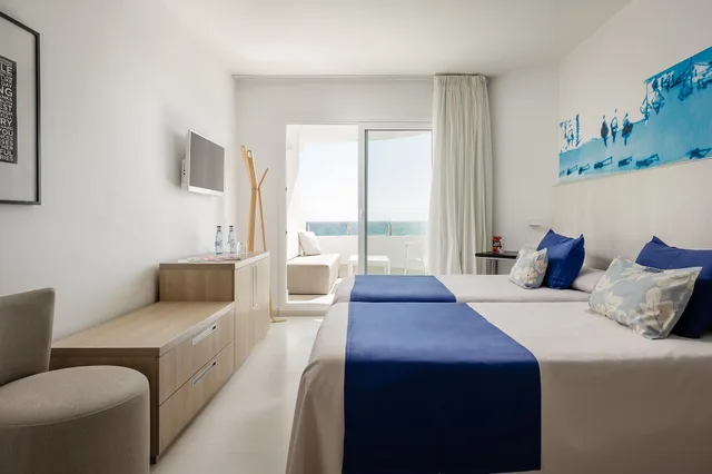 Room, Twin Beds, South View، The Place Mar Mediterrania & Spa by ALEGRIA 4 SUP - Adults Only 2/5