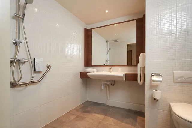 غرفة قياسية بسرير مزدوج، Hotel Campanile Nantes Centre Saint Jacques 4/7