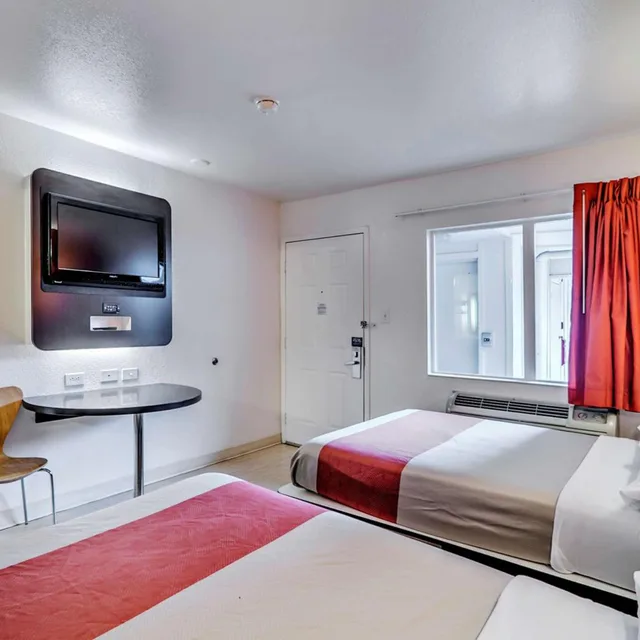 غرفة رباعية، Motel6 Linthicum Heights, MD - BWI Airport 2/6