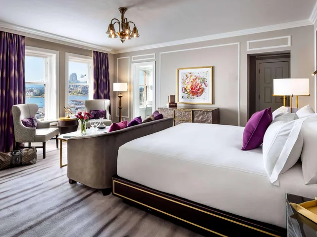 1 Bedroom, Exclusive, Fairmont Gold, Suite, King Bed, Harbour View, Lounge Access, Fairmont Empress Hotel 2/2