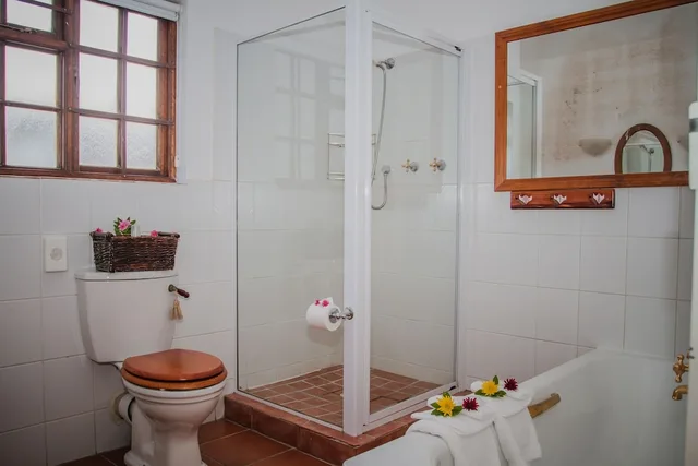 Budget, King Bed, Street View، Aan De Oever 8/8