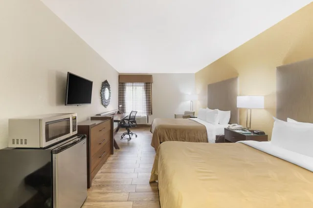 غرفة بسريرين مزدوجين، Quality Inn Florida City - Gateway To The Keys 2/6