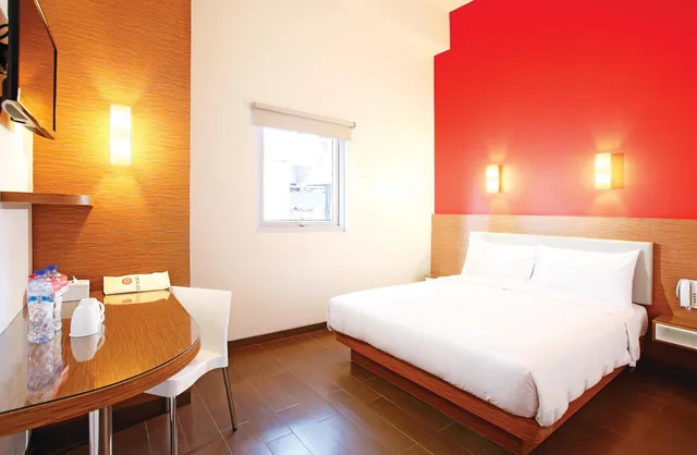 Room, Double or Twin Bed, Amaris Samarinda 4/6