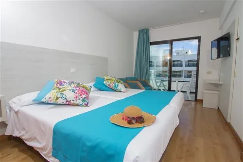 غرفة عائلية، Green Field Aparthotel 1/3