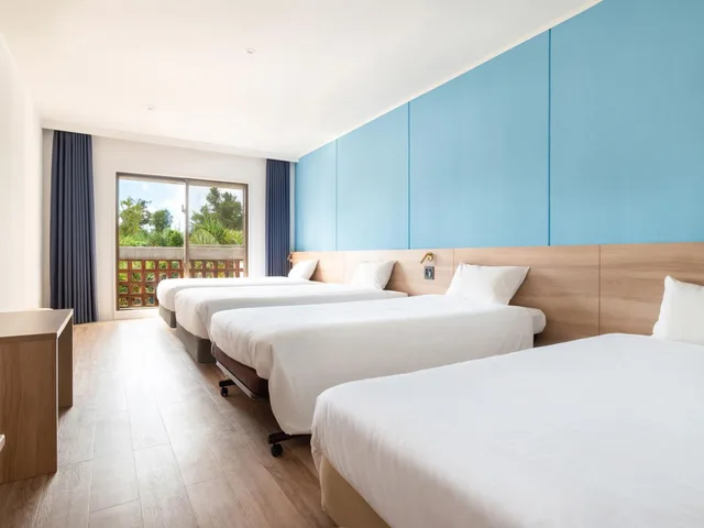 Semi Room, 2 Semi Double Beds, 2 Sofa، Resort Hotel Kume Island 1/1