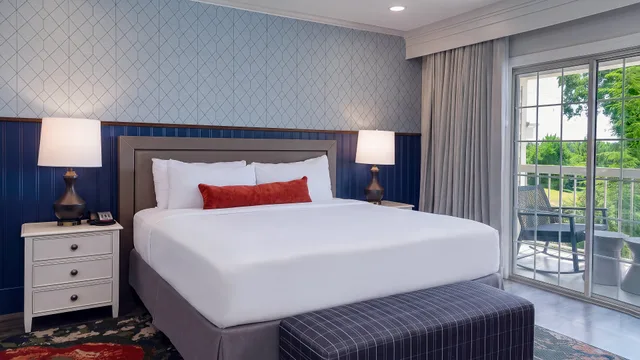 جناح، Hotel Indigo Atlanta Vinings 3/9
