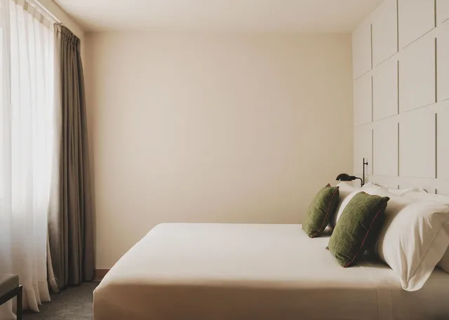غرفة ديلوكس مفردة بسريرين منفصلين، Gallery Hotel 1/1