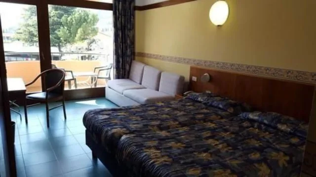 Room, Triple, Royal Hotel Garda 3/5