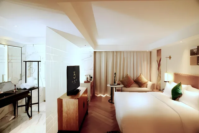 غرفة تنفيذية بسرير كوين، LN Hotel Five 1/1
