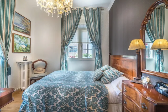 غرفة بسرير مزدوج بشرفة، Las Brisas Hotel 2/5