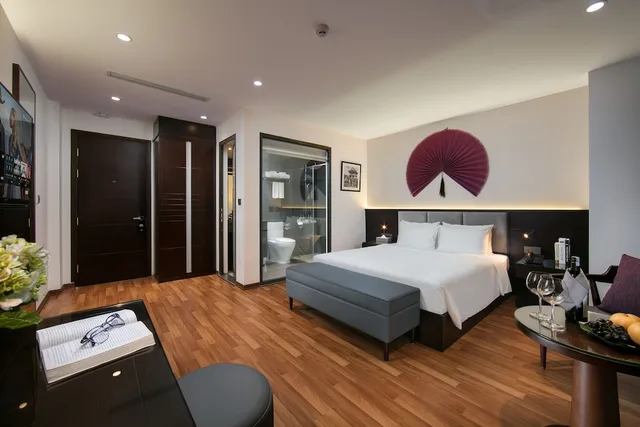 Senior, Double or Twin Bed, City View، Hanoi Fiesta Hotel & Spa 1/5