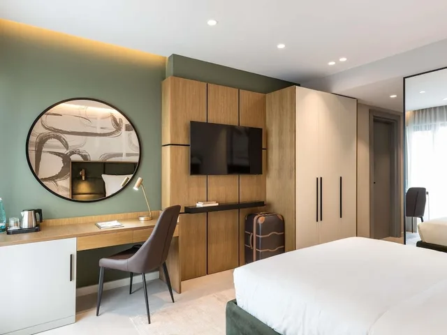 غرفة كلاسيكية بسرير كينج، Mercure Tirana 5/8