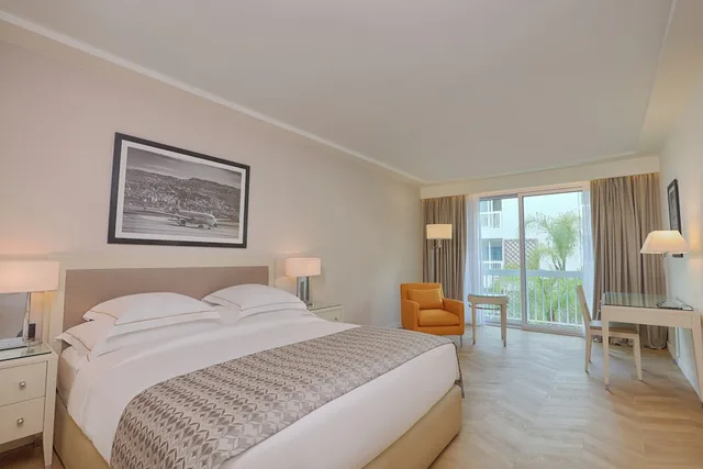 Executive, King Bed, Movenpick Hotel Beirut 5/10