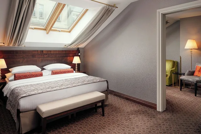 Martini, Suite, King Bed, COSMOPOLITAN HOTEL PRAGUE 1/3