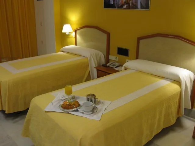 غرفة بسريرين منفصلين، Del Mar Hotel And Spa 6/8