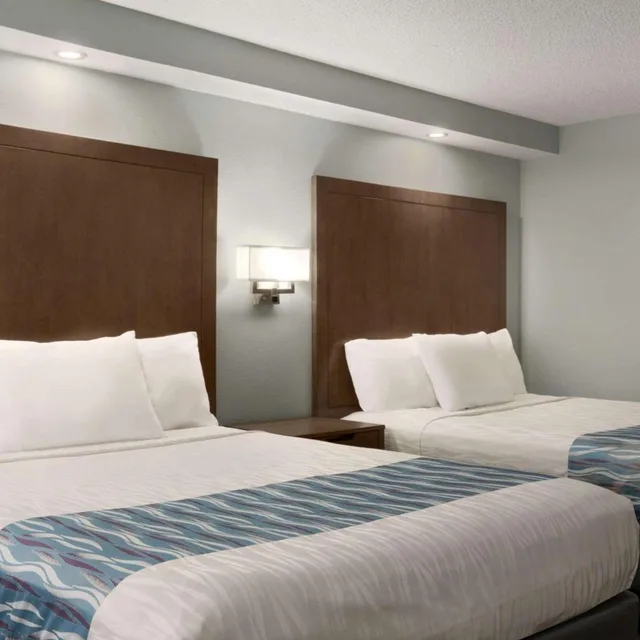 غرفة بسريرين كوين، Gatlinburg River Inn 3/8