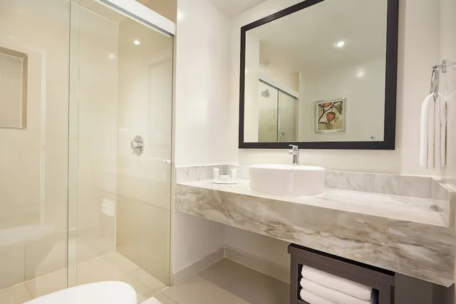 Room, King Bed, City View, Fairfield Inn Suites By Marriott Villahermosa Tabasco 9/10