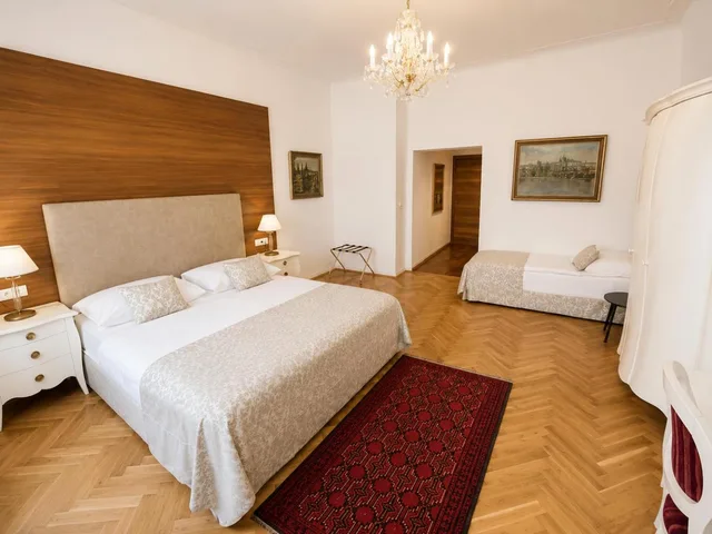 غرفة ديلوكس ثلاثية، Little King Hotel U Malvaze 2/9