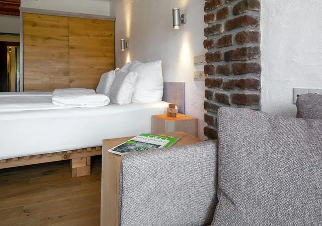 Room, Double Bed, Large, Gut Höhne 2/4