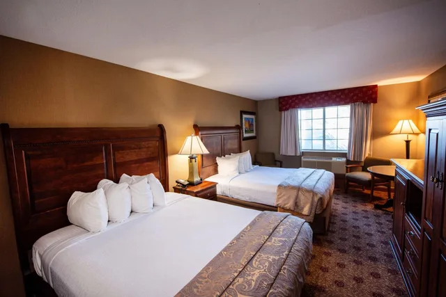 جناح تنفيذي، Hamilton Inn Select Beachfront 1/1