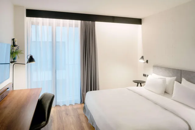 Inner, King Bed، Radisson Blu 1882 Hotel Sagrada Familia Barcelona (ex. Hotel Barcelona 1882) 3/6