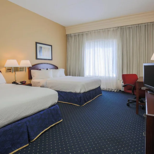 Room, 2 Queen Beds, Bathtub, Accessible, Courtyard by Marriott Flint Grand Blanc 1/6