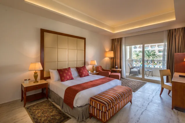 Panorama Sea View Suite، Baron Palace Sahl Hasheesh 1/1